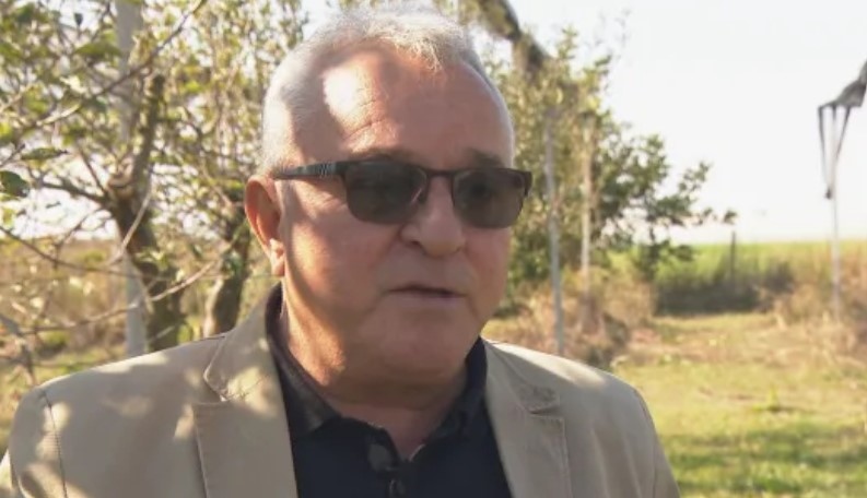 Той е известен като Кралят на ябълките Това е Красимир